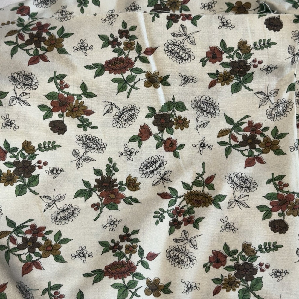 Vtg 70s Floral Calico Cotton Fabric 2 Yards 72x44 Cottagecore Earth Tones